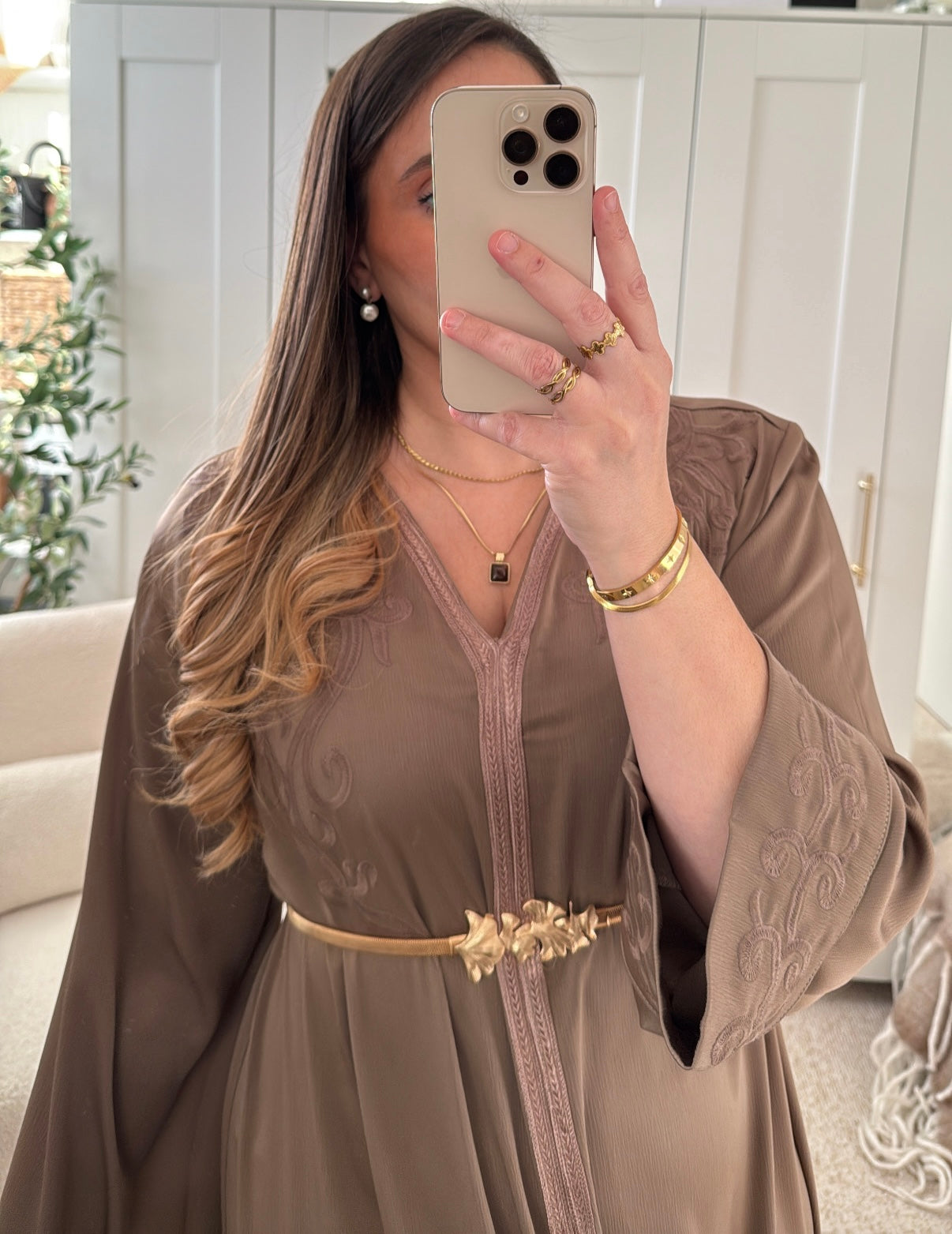 Abaya brodée ZINA Taupe